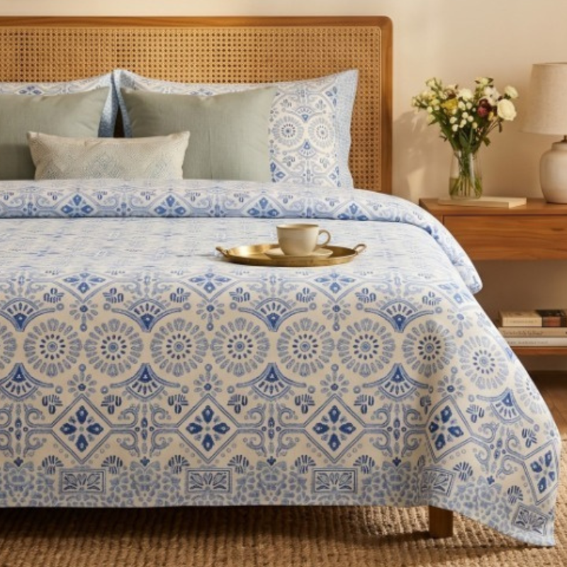 Naksh Royal Sajawat Queen Size Bedsheet - Contemporary Blue Geometric (Blue)